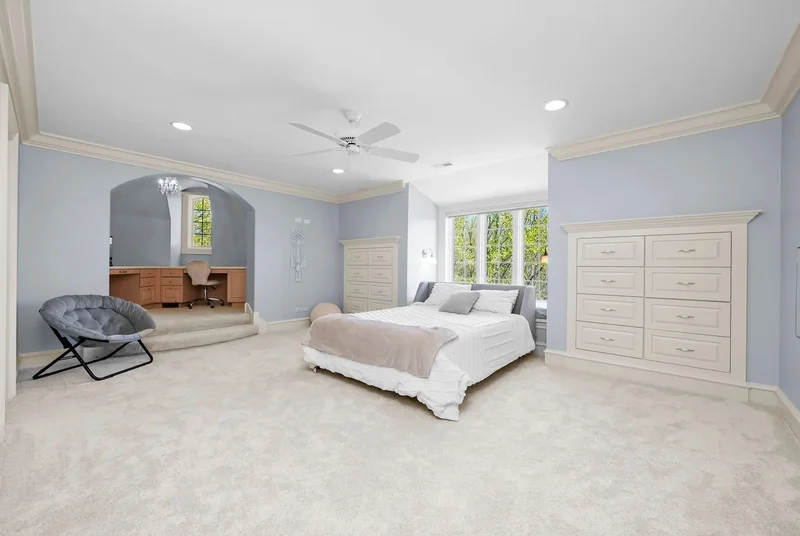 96 South Wynstone Drive , North Barrington, IL 60010, Barrington Hills, Illinois, United States. - Photo 56