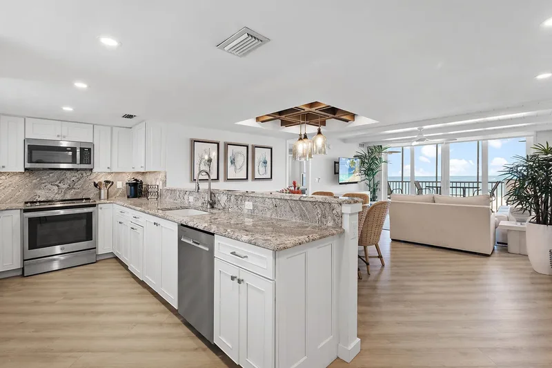 6300 Midnight Pass Road , 809, Sarasota, FL 34242, Siesta Key, Florida, United States. - Photo 11