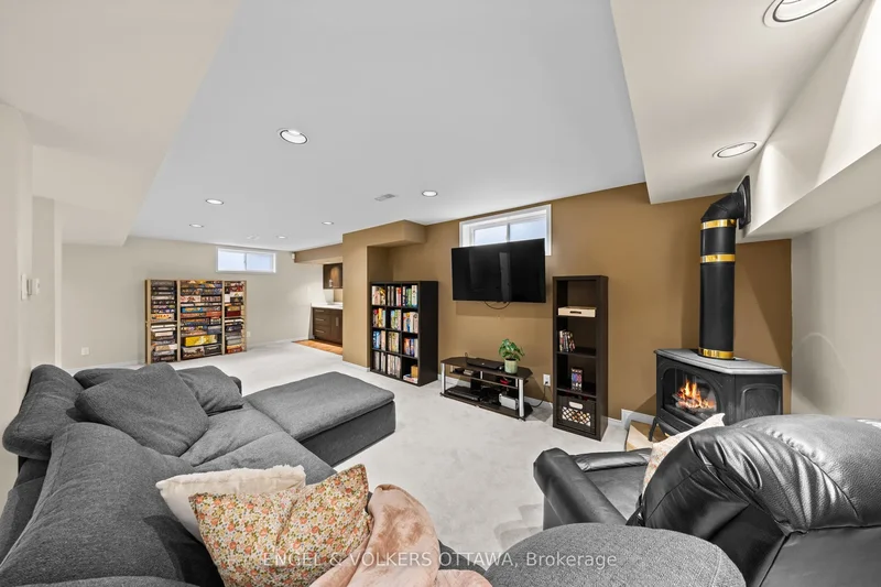 57 Newcastle Avenue, Ottawa, Ontario, Canada. - Photo 20