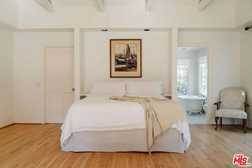 1520 Bonnell Drive, Topanga, California, United States. - Photo 40