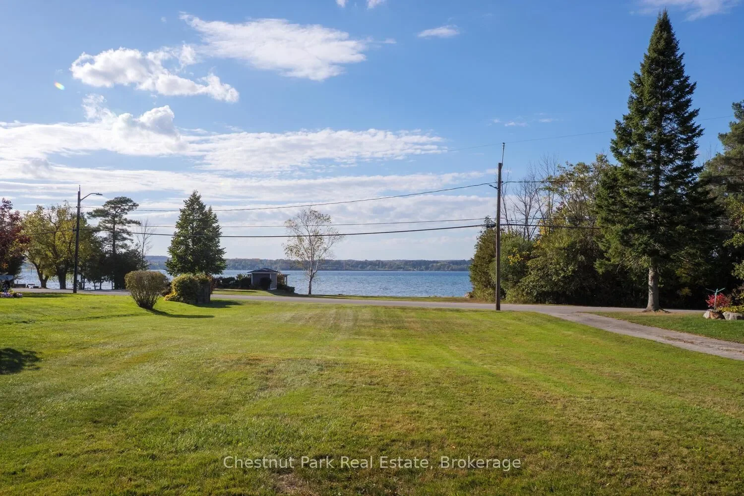 3573 East Bayshore Road, Owen Sound, Ontario, Canada. - Photo 2