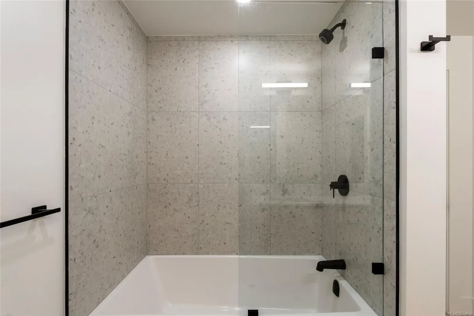 2341 Bear Mountain Pkwy 602, Langford, British Columbia, Canada. - Photo 11