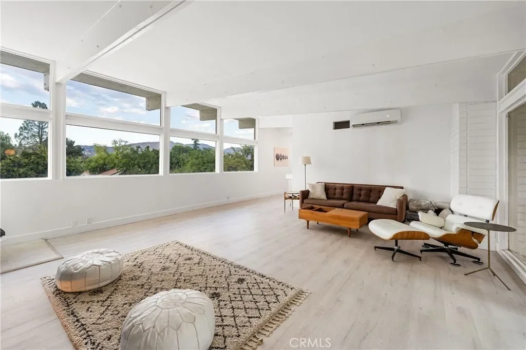 17042 Lisette, Granada Hills, CA, 91344, USA, Los Angeles, California, United States. - Photo 60
