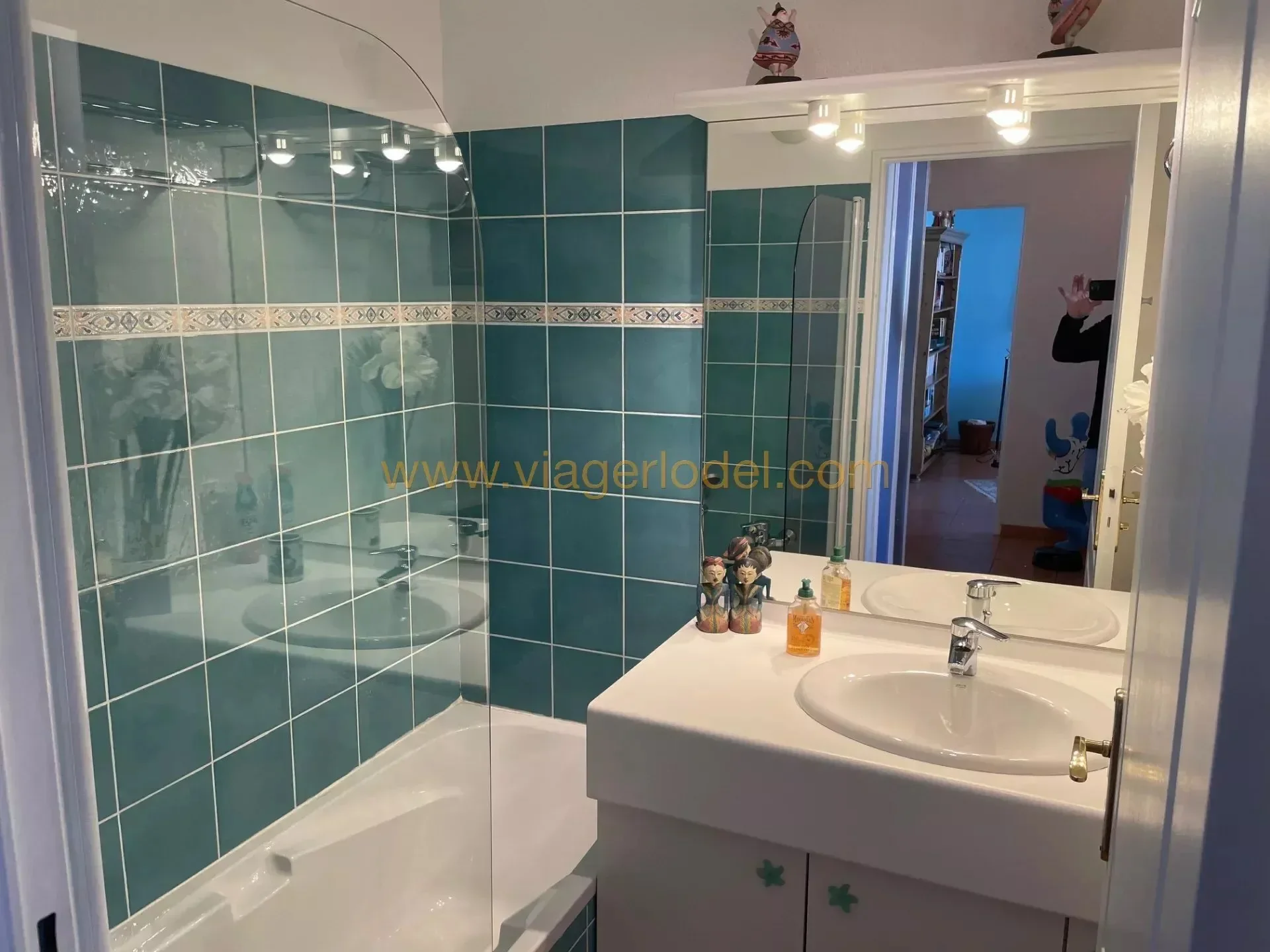 Ref. : 9703 - LIFE ANNUITY - NICE (06) Blvd Gambetta - Occupied 5-room apartment