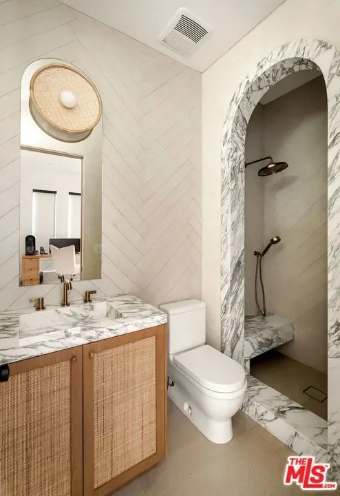 839 N Genesee Avenue, Los Angeles, California, United States. - Photo 29