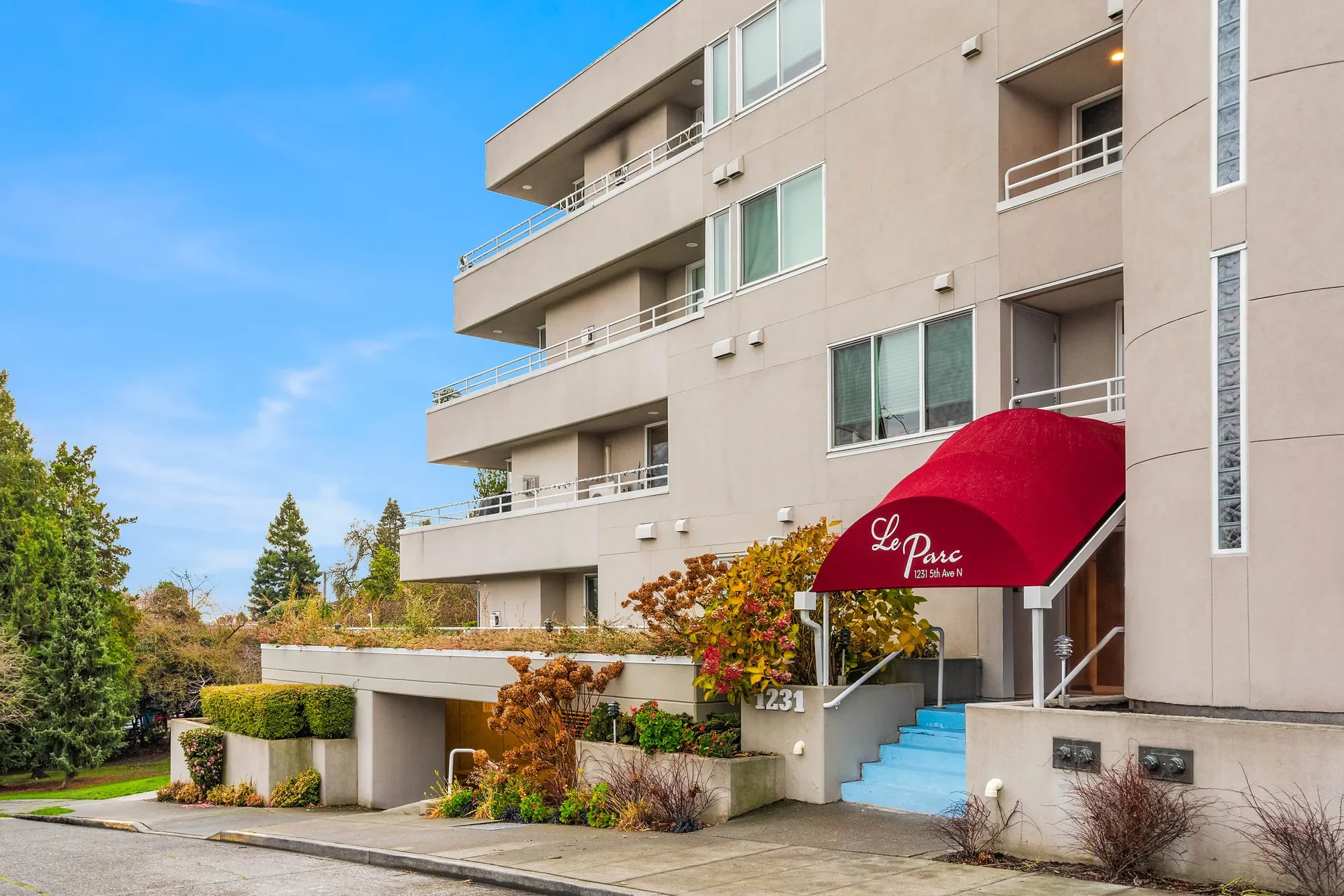 1231 5th Ave N Unit #204 , Seattle, WA 98109, Seattle, Washington, United States. - Photo 4