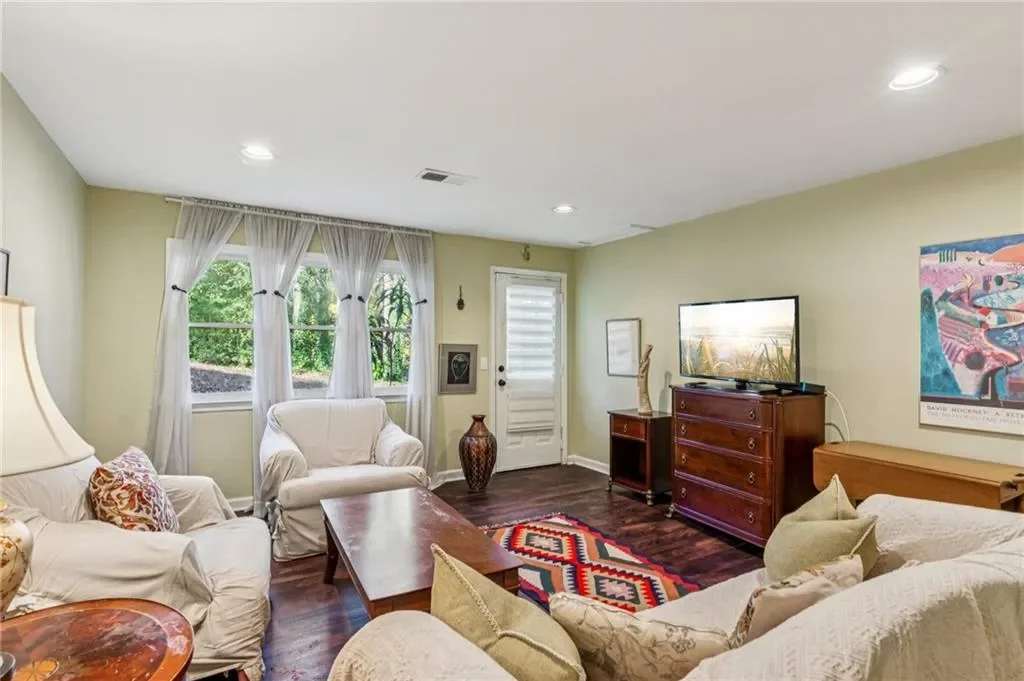 5460 E Idlewood Lane, Atlanta, Georgia, United States. - Photo 47