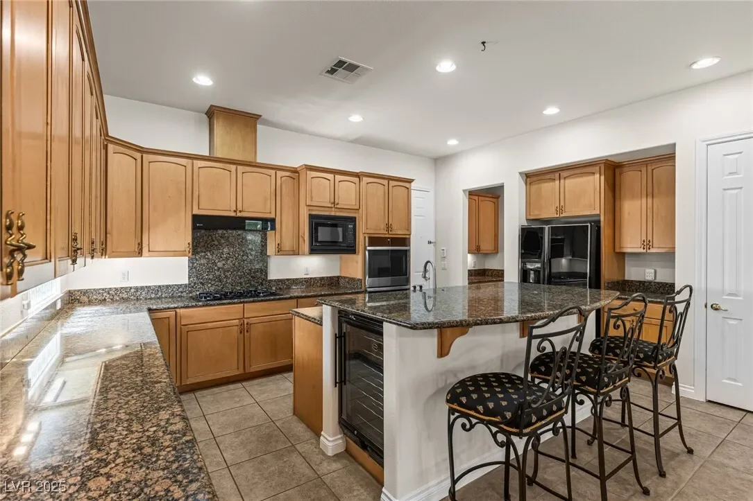 8095 Dark Hollow Place, Las Vegas, Nevada, United States. - Photo 30