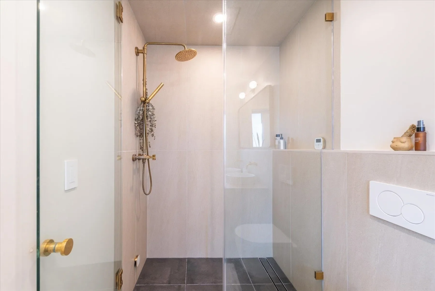 14344 Northwoods Boulevard, Truckee, California, United States. - Photo 15
