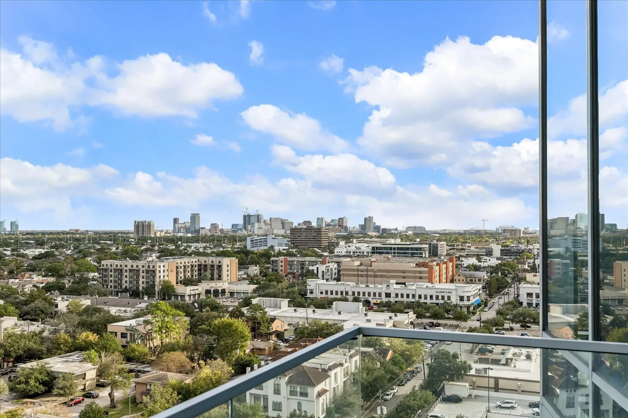 2727 Kirby Drive 12C, Houston, Texas, United States. - Photo 25