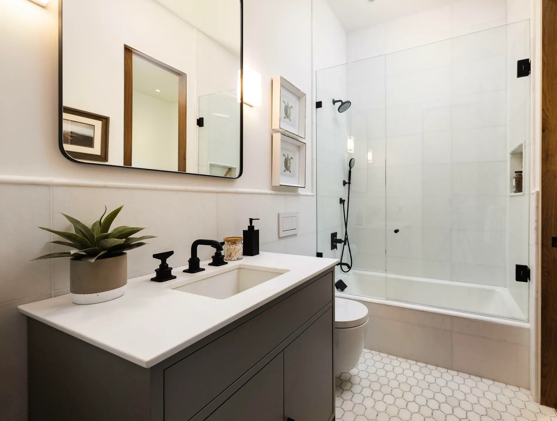20 CAMINO ALTO, Santa Barbara, CA, 93103, USA, Santa Barbara, California, United States. - Photo 33