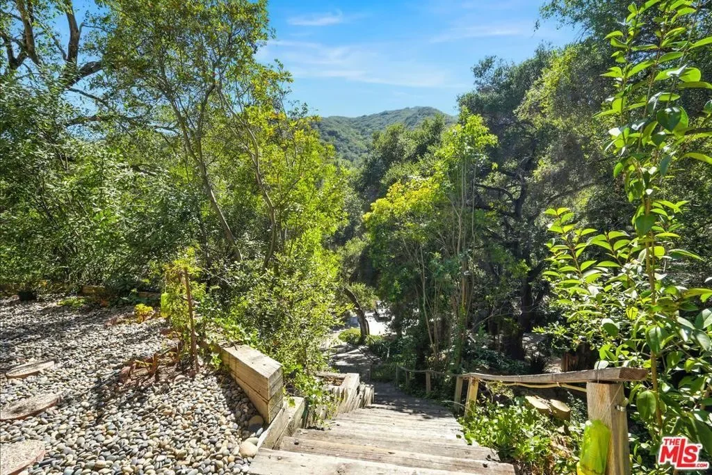 774 Old Topanga Canyon Road, Topanga, California, United States. - Photo 62