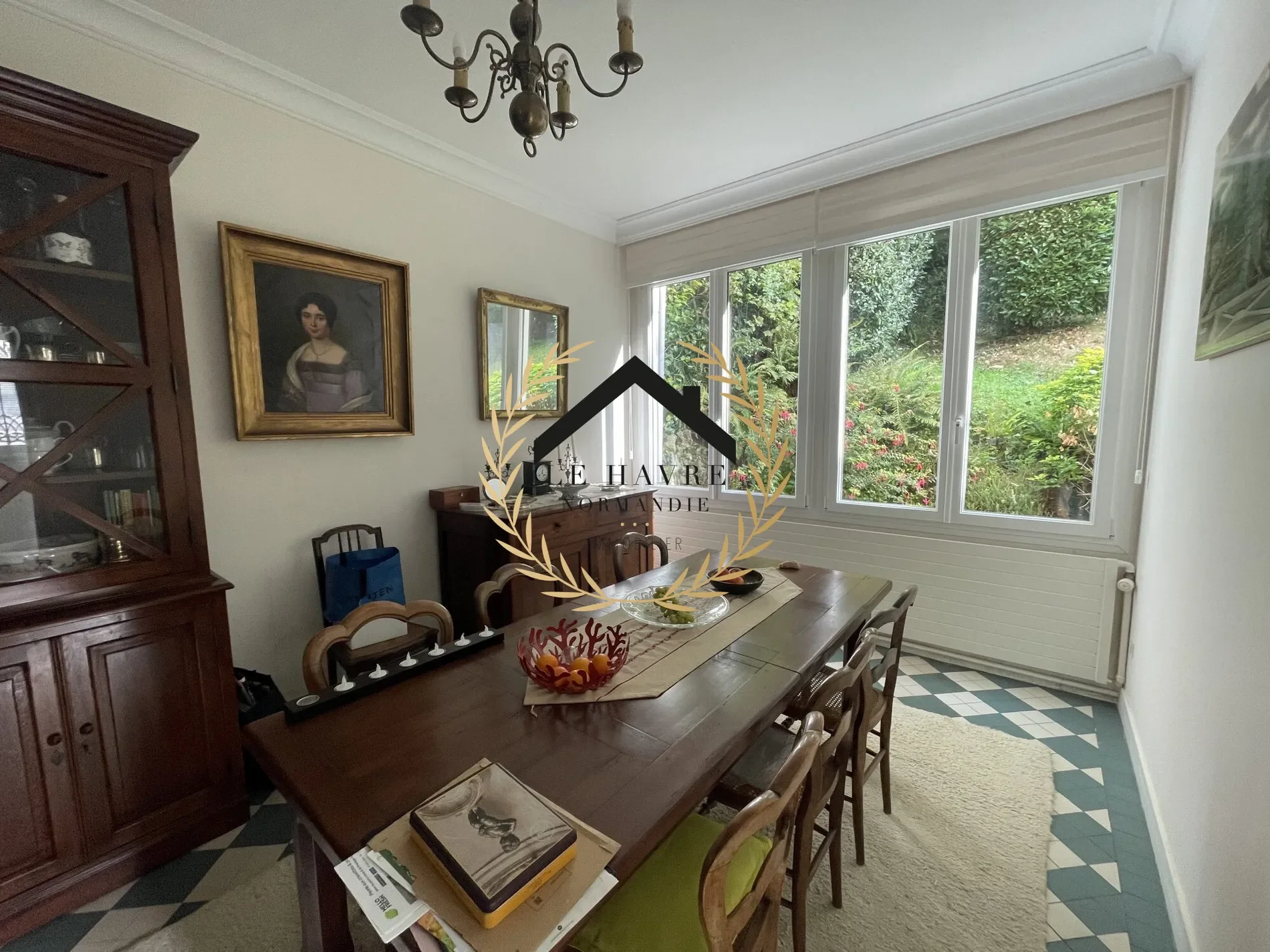 Gallery photo 1