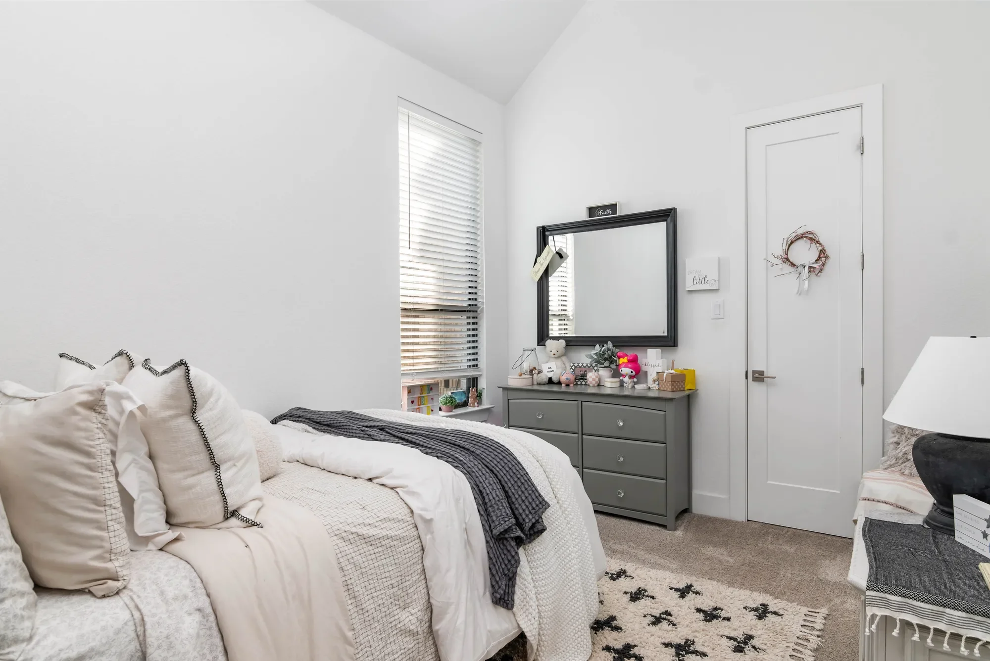 7054 Cantera Manor , San Antonio, TX 78256, San Antonio, Texas, United States. - Photo 15