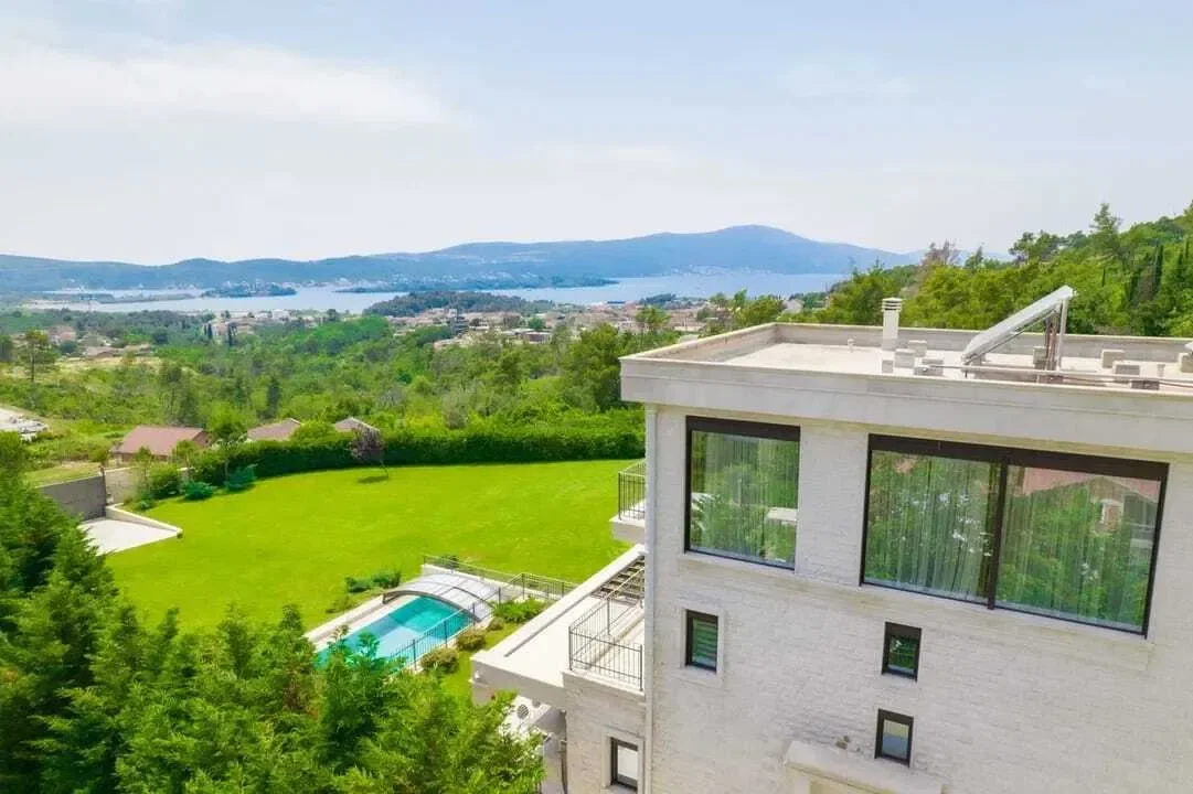 Tivat, Mrčevac, Montenegro. - Photo 7