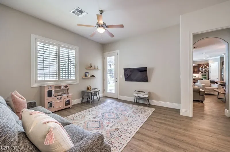 9135 Hickam Avenue, Las Vegas, Nevada, United States. - Photo 41