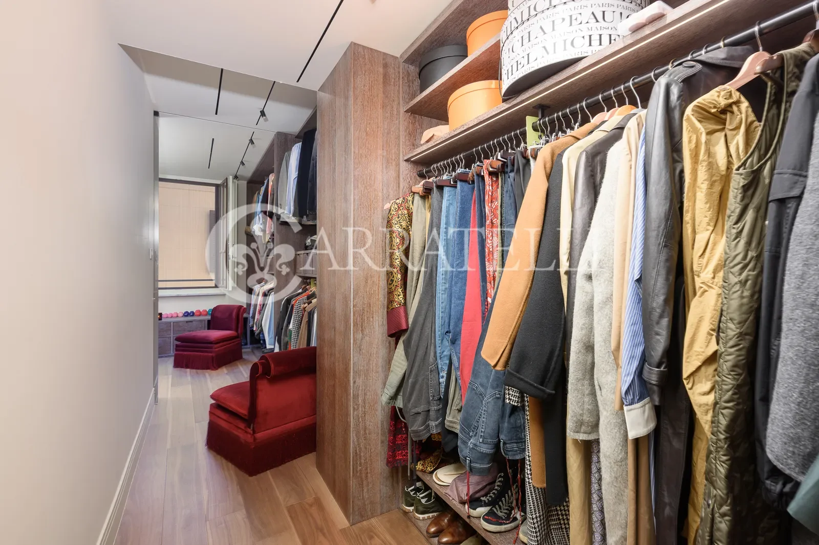 Gallery photo 8