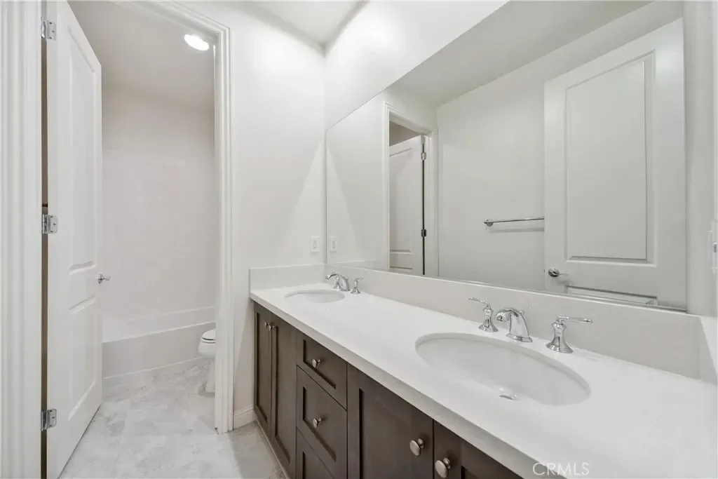 215 Bryce Run, Lake Forest, California, United States. - Photo 18