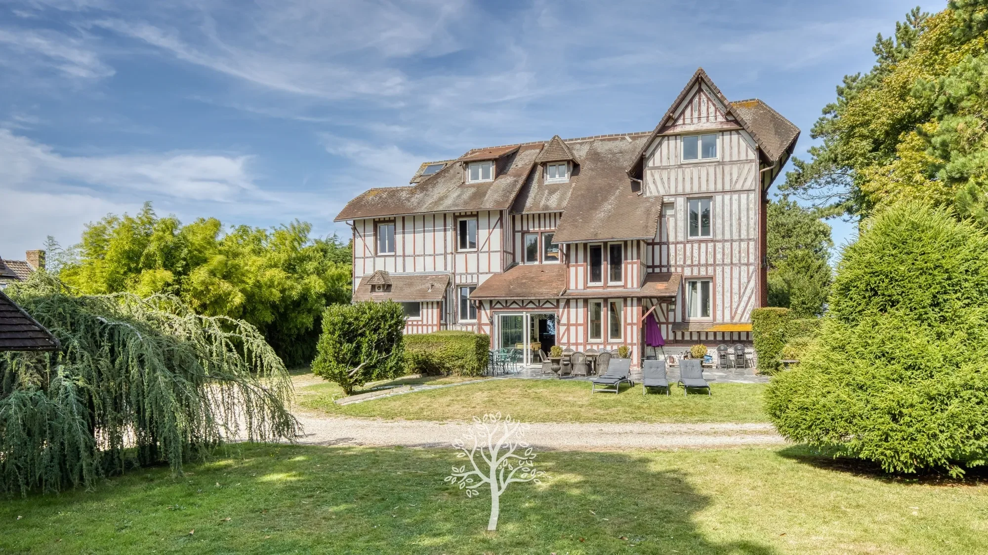 Saint-Denis-d'Aclon, Normandy, France. - Photo 5