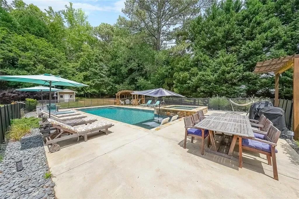 4135 Creekwood Drive, Cumming, Georgia, United States. - Photo 13