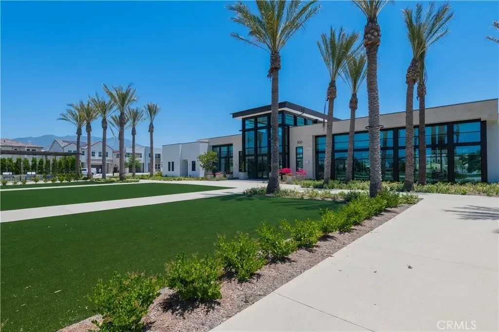 220 Holliston, Lake Forest, California, United States. - Photo 40