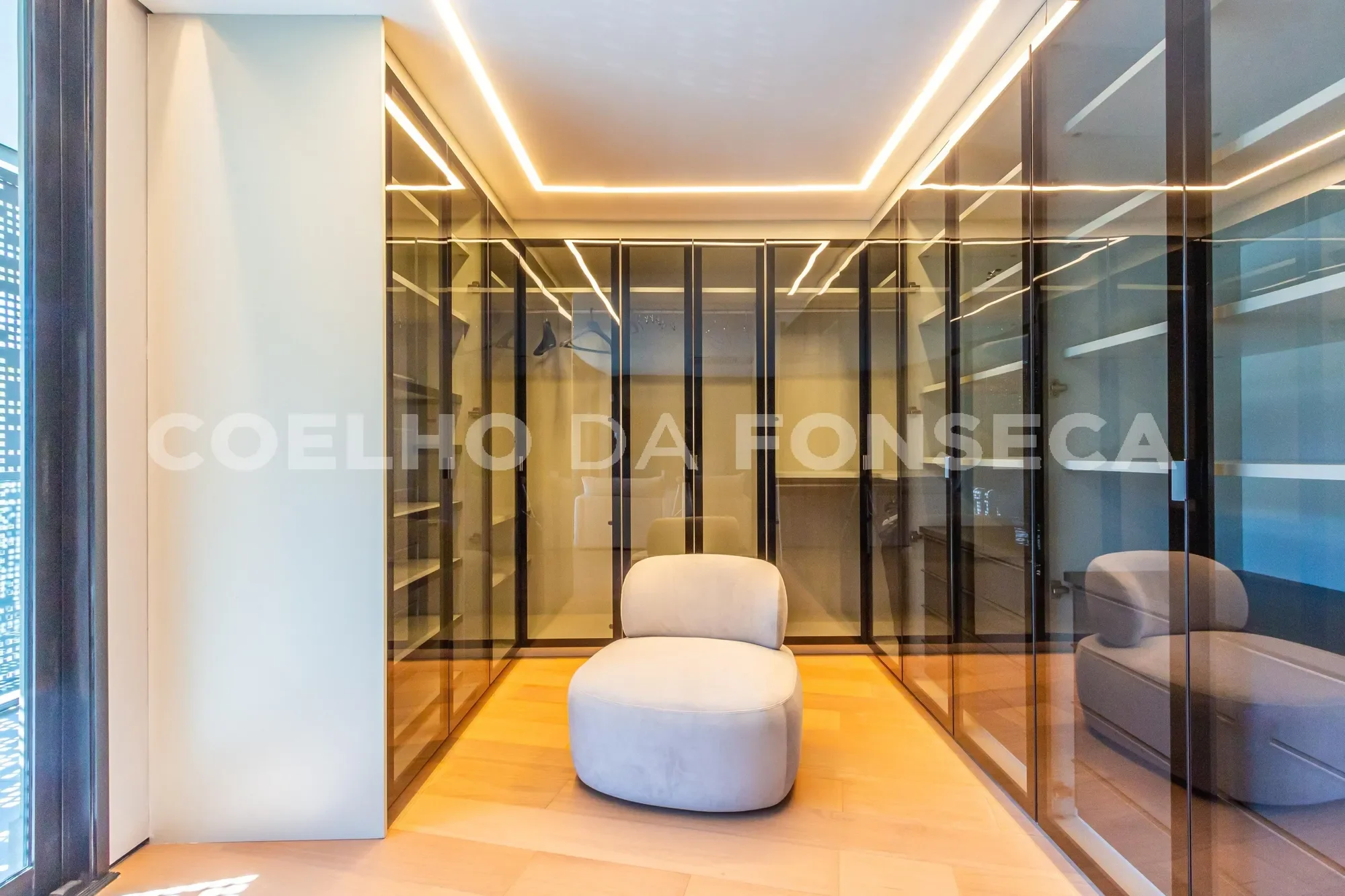 Gallery photo 8