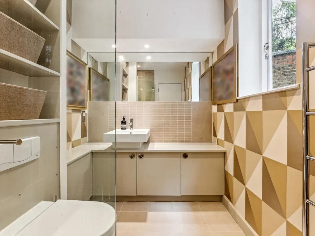 Westmoreland Terrace, London, SW1V, London, England, United Kingdom. - Photo 13