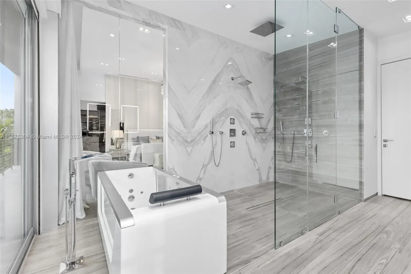 65 S Hibiscus Dr, Miami Beach, Florida, United States. - Photo 24