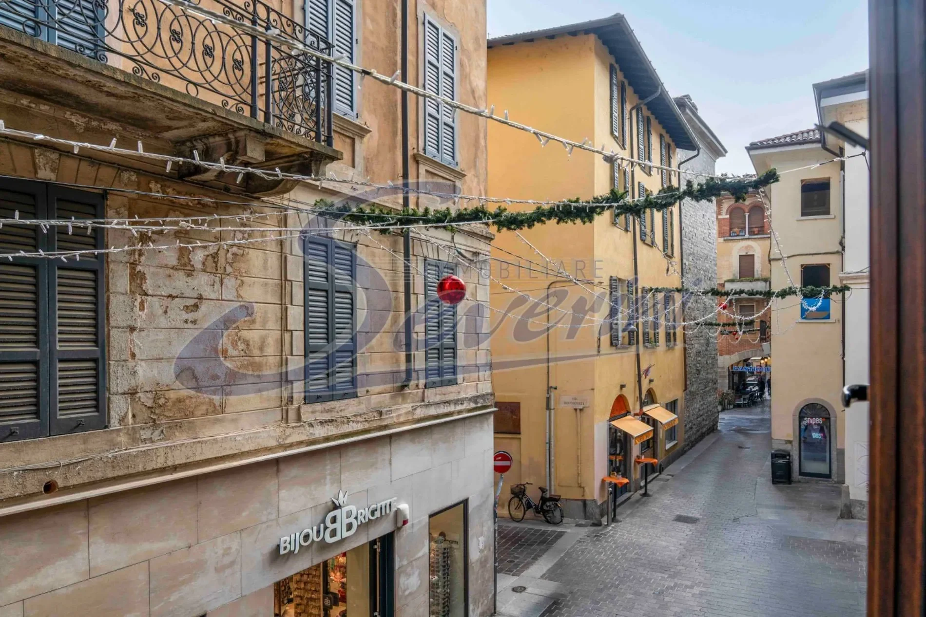 via Luini, Como, Lombardy, Italy. - Photo 6