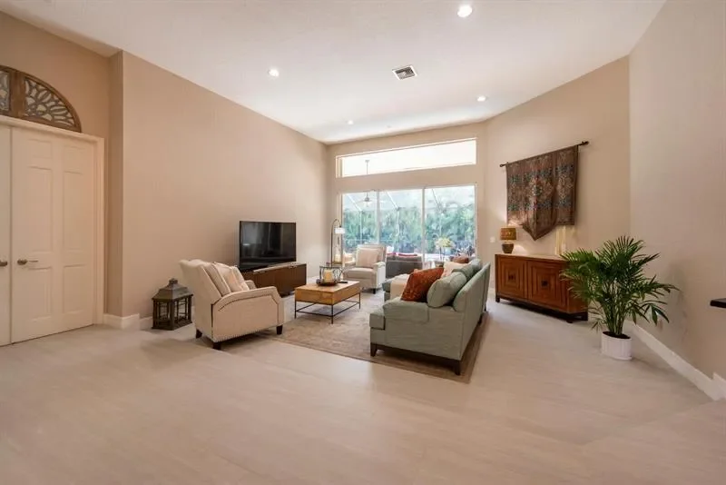 830 NW 122nd Ave, Plantation, FL 33325, Davie, Florida, United States. - Photo 33