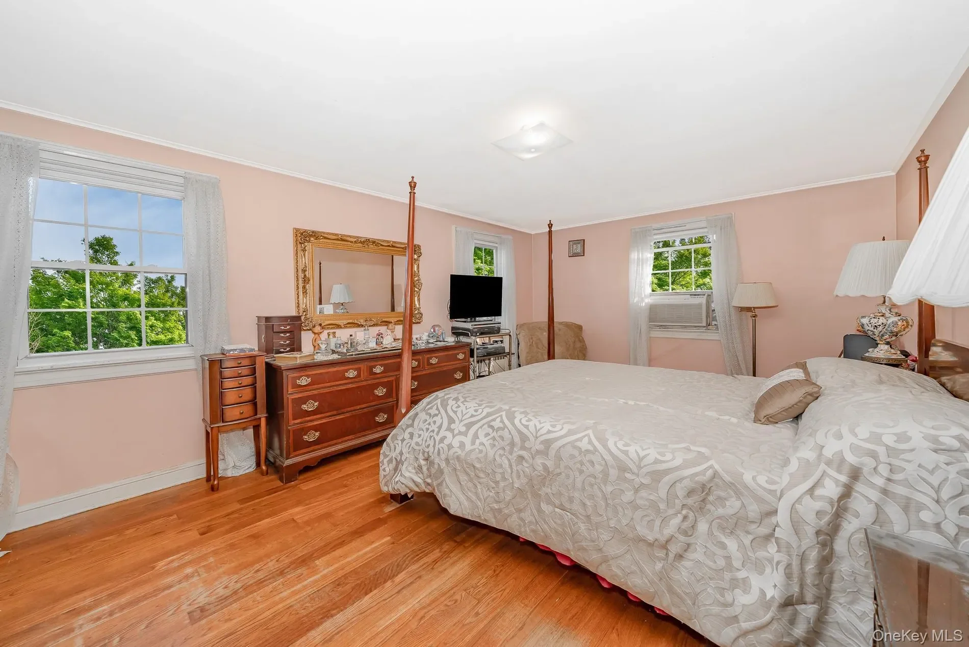 Gallery photo 12