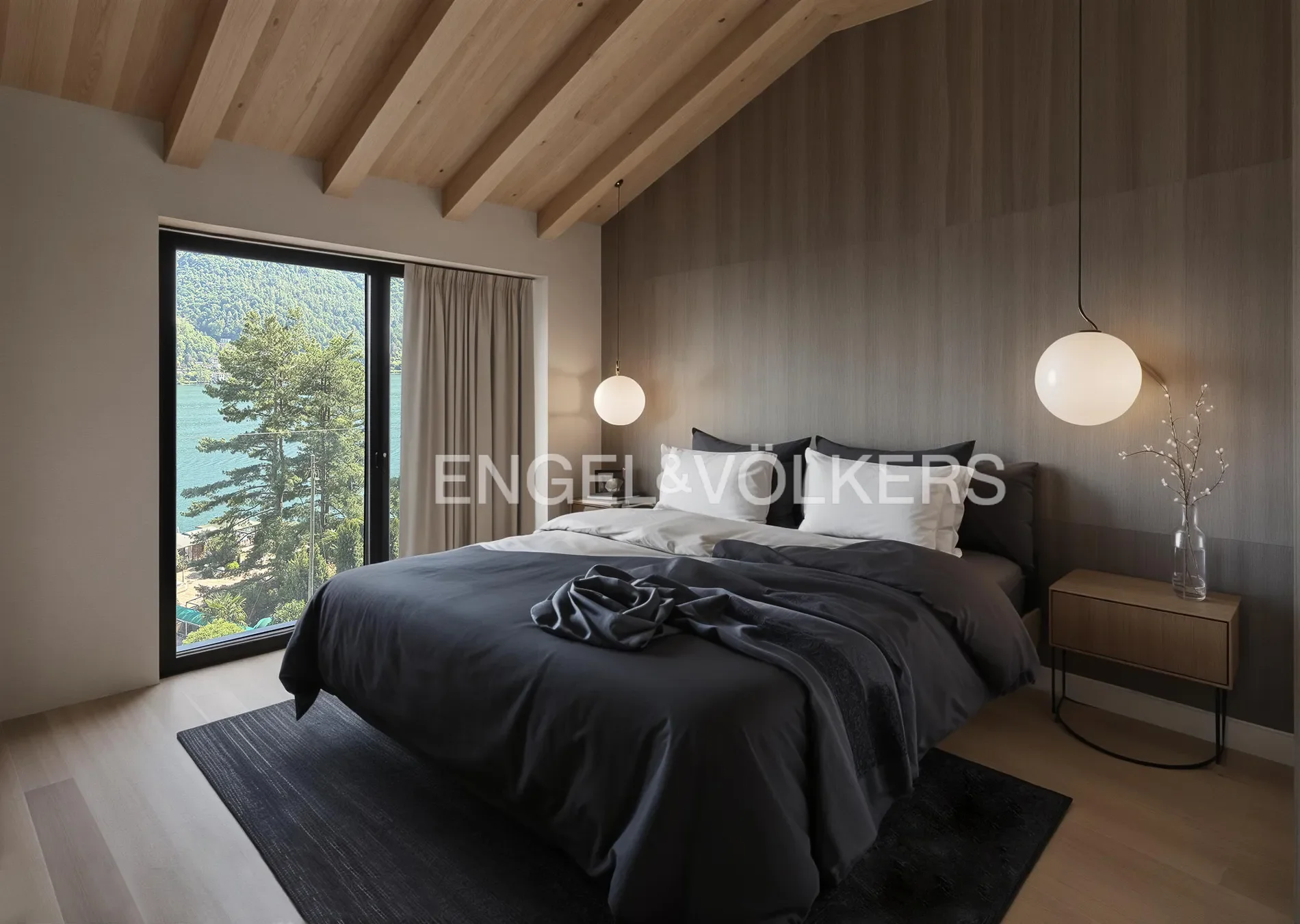 Gallery photo 10