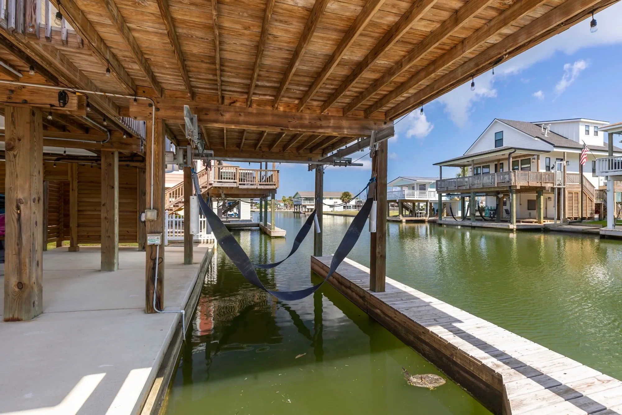 16715 Montego Way, Jamaica Beach, TX 77554, Galveston, Texas, United States. - Photo 10