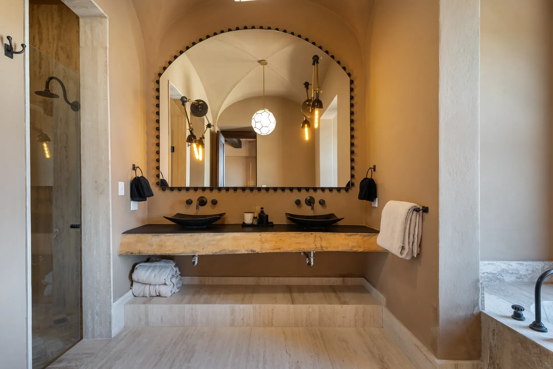 Gallery photo 4