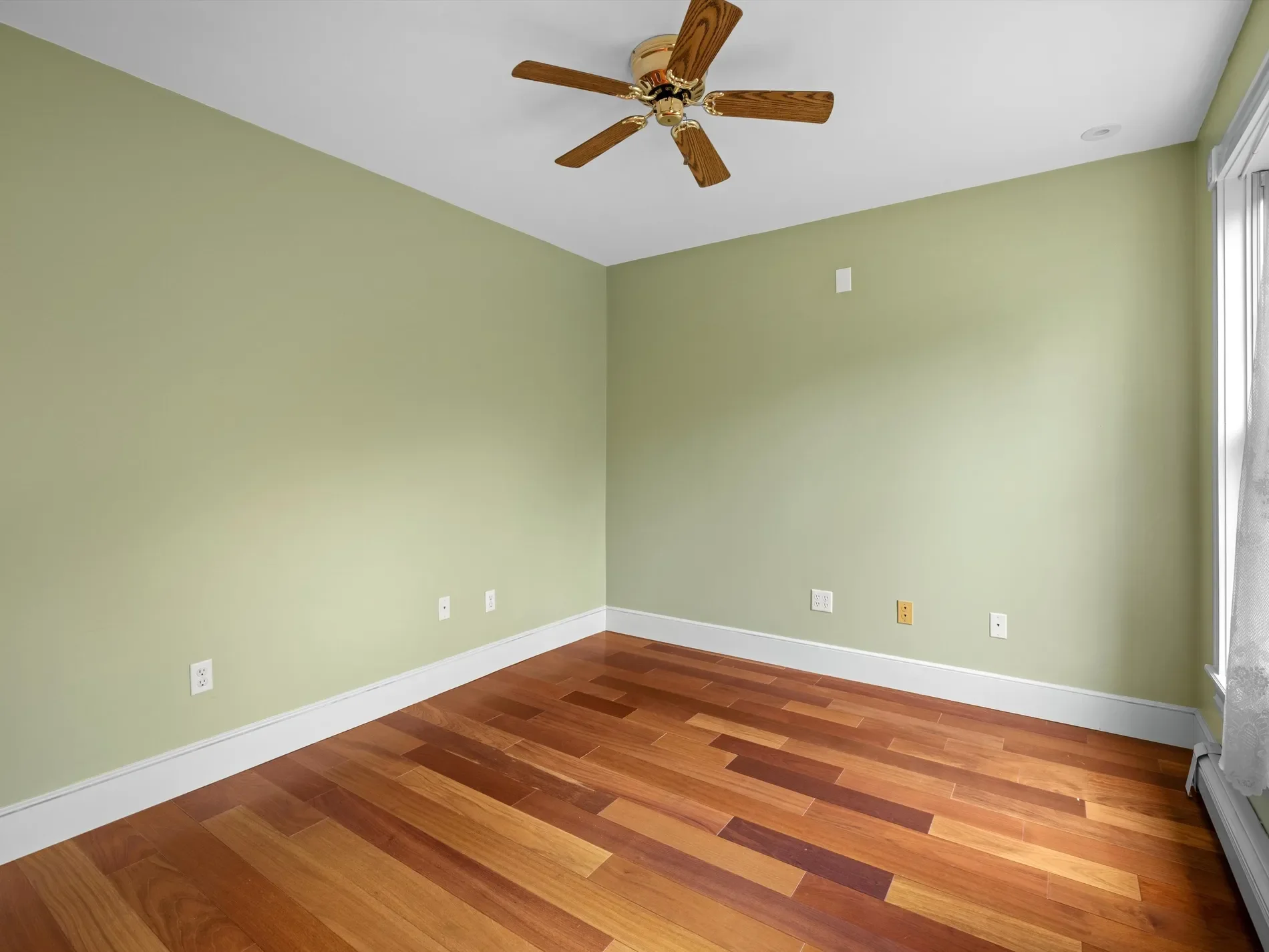 Gallery photo 2