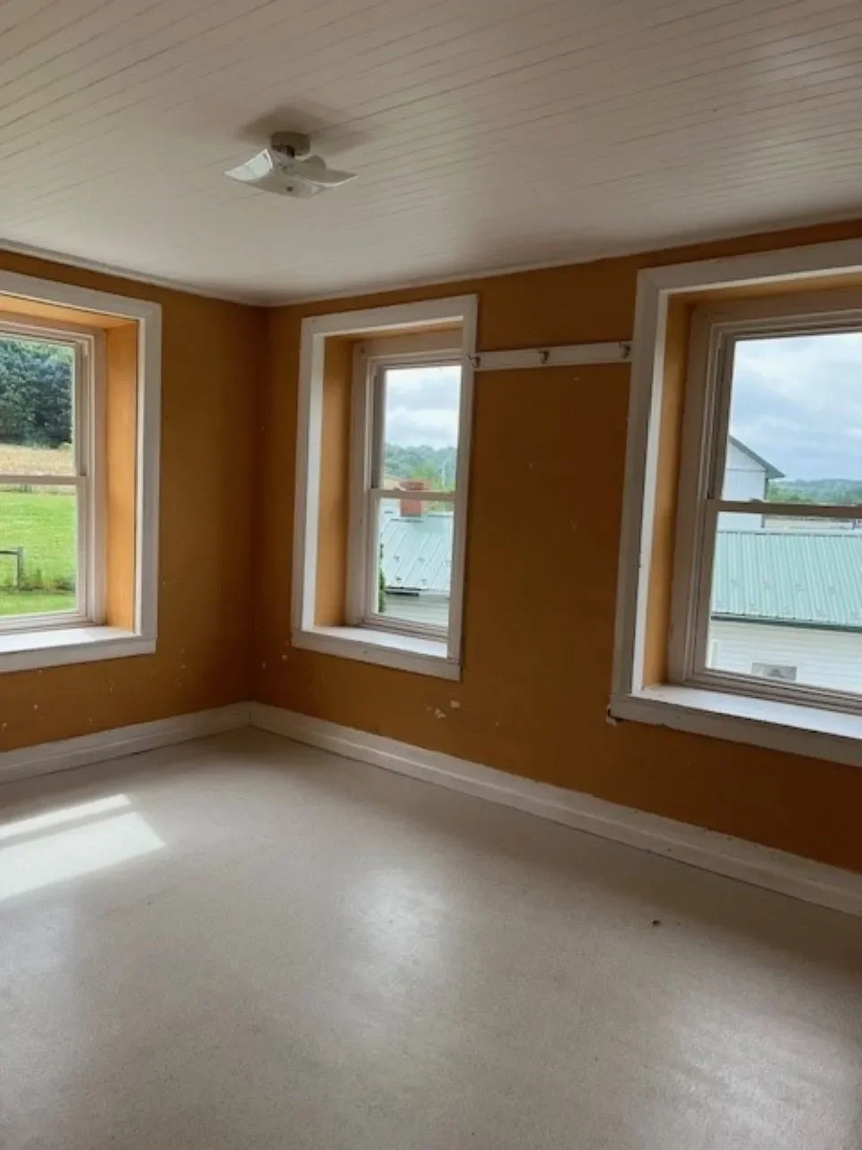 572 Old Rte 22, Lenhartsville, PA 19534, Kutztown, Pennsylvania, United States. - Photo 27