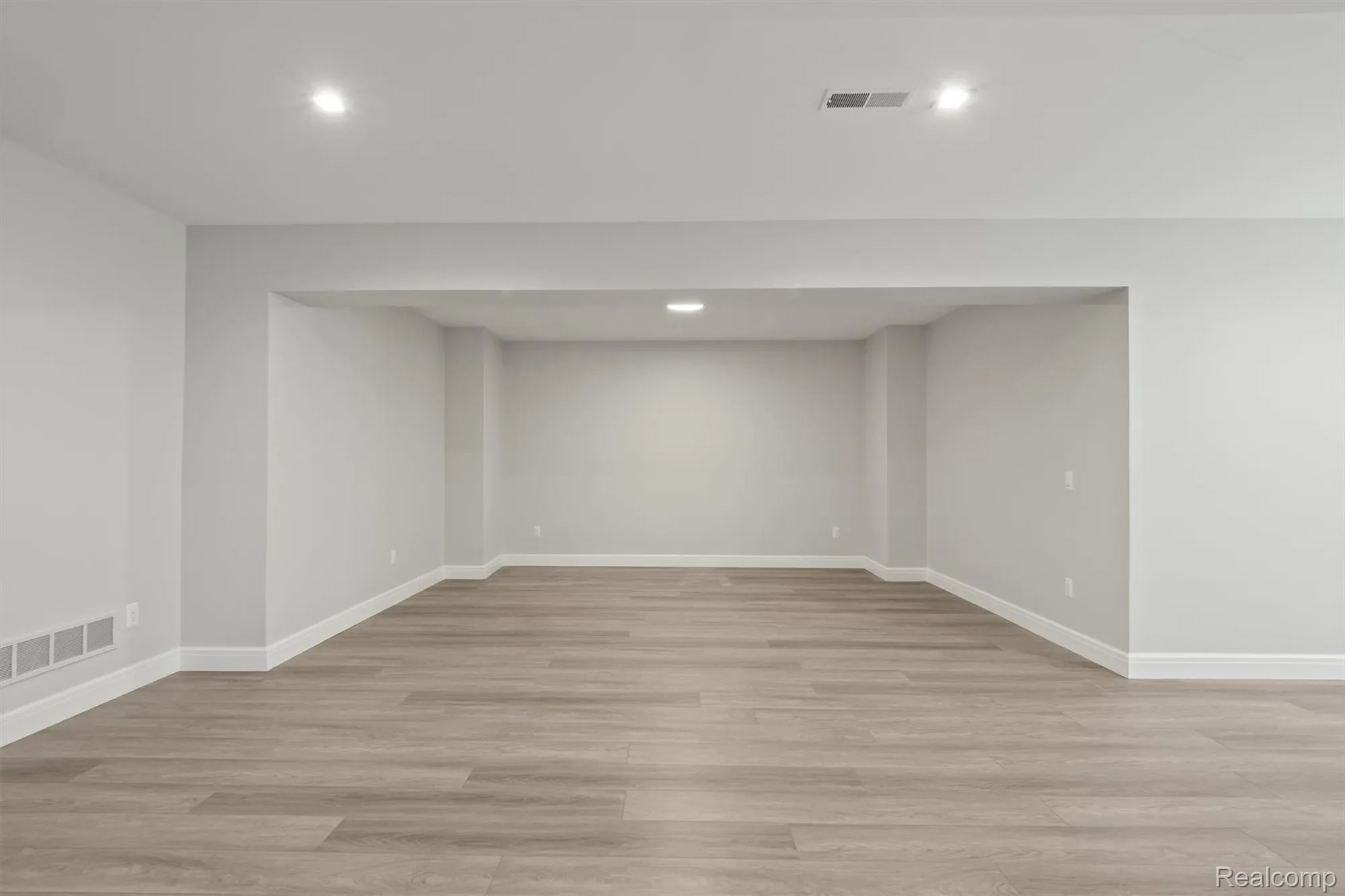 329 Linden Road, Birmingham, MI 48009, Birmingham, Michigan, United States. - Photo 24