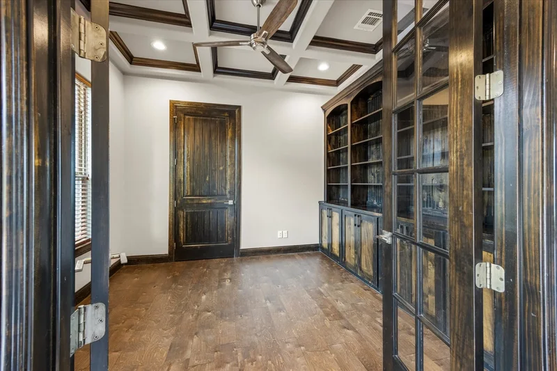 1209 Catalina Bay Boulevard, Granbury, TX 76048, Granbury, Texas, United States. - Photo 12