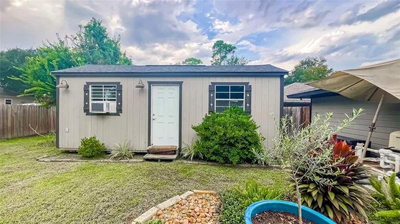 1106 Kipp Avenue, Kemah, Texas, United States. - Photo 38