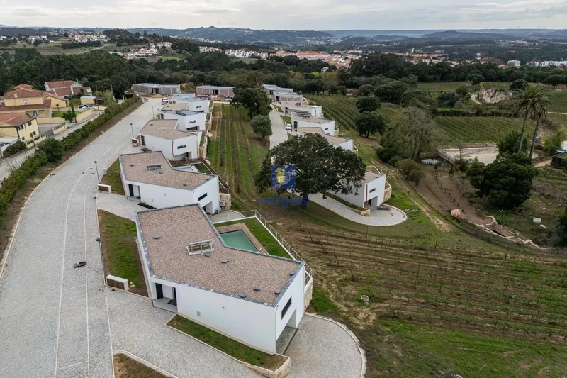 Nossa Senhora do Pópulo, Leiria, Nossa Senhora do Populo, Coto e Sao Gregorio, Leiria District, Portugal. - Photo 6