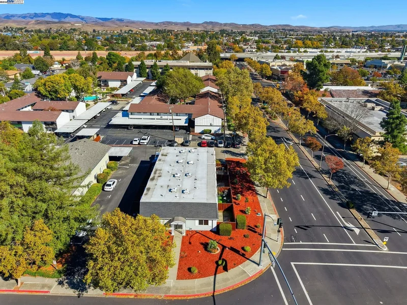 7595 Amador Valley Blvd, Dublin, California, United States. - Photo 4