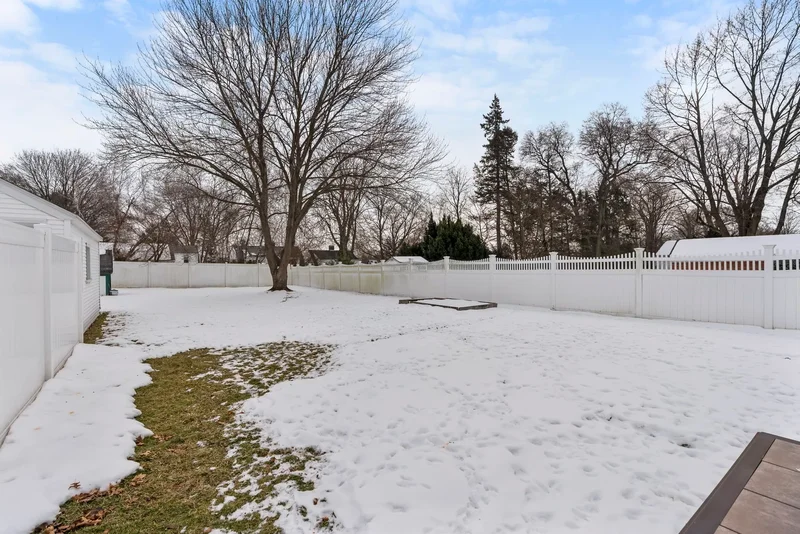 122 Argyle Avenue, West Hartford, CT 06107, West Hartford, Connecticut, United States. - Photo 35