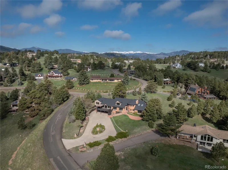 22081 Paradise Circle, Golden, CO 80401, Golden, Colorado, United States. - Photo 44