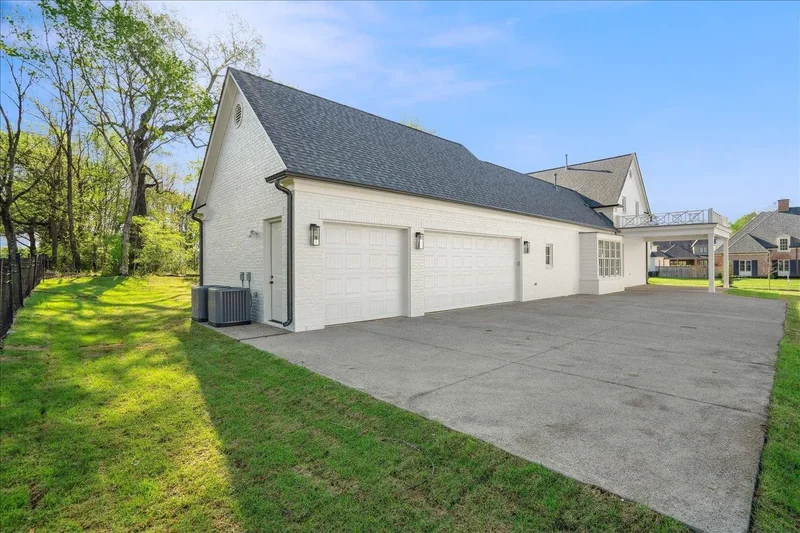 9140 CHEATHAM LN, Germantown, TN 38138, Germantown, Tennessee, United States. - Photo 33