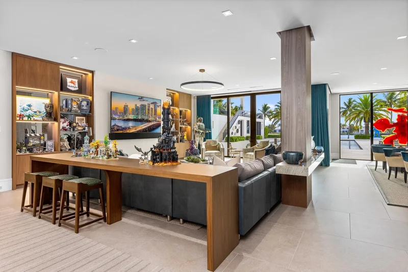 1660 S Ocean Boulevard, Lantana, Florida, United States. - Photo 22