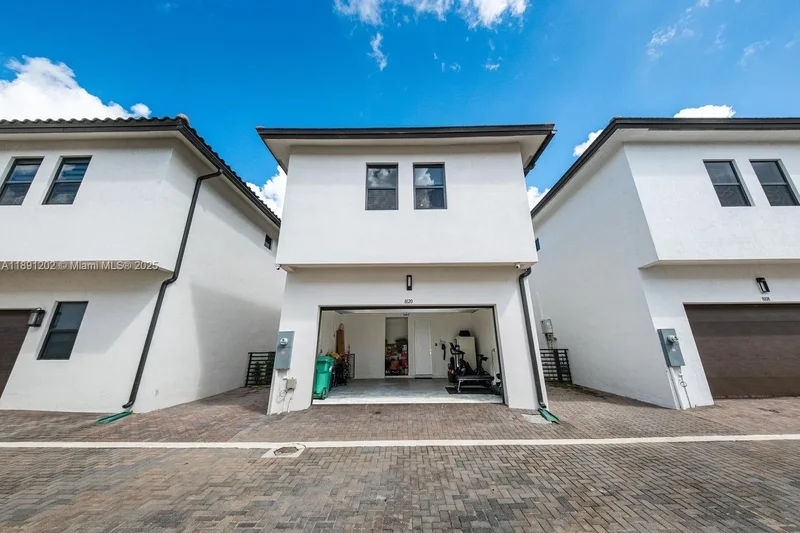 8120 NW 43rd St, Miami Springs, Florida, United States. - Photo 21