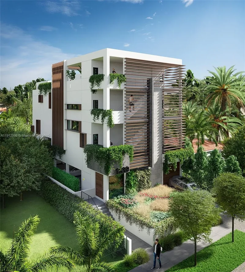 Single Family Residence in Miami Beach