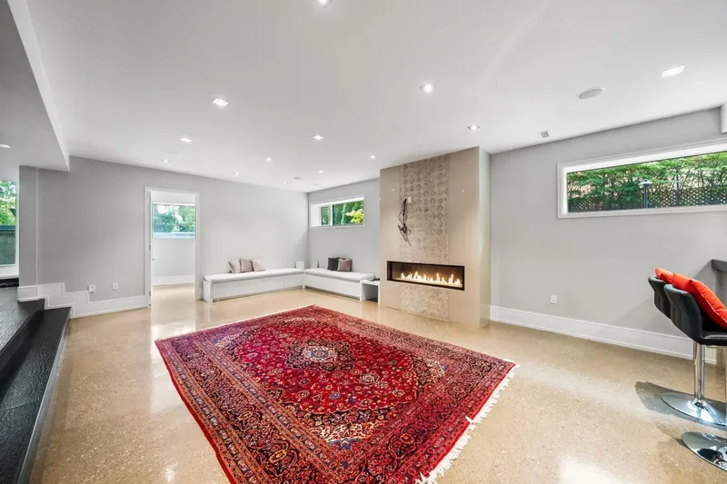 67 Lake Promenade, Toronto, Ontario, Canada. - Photo 23