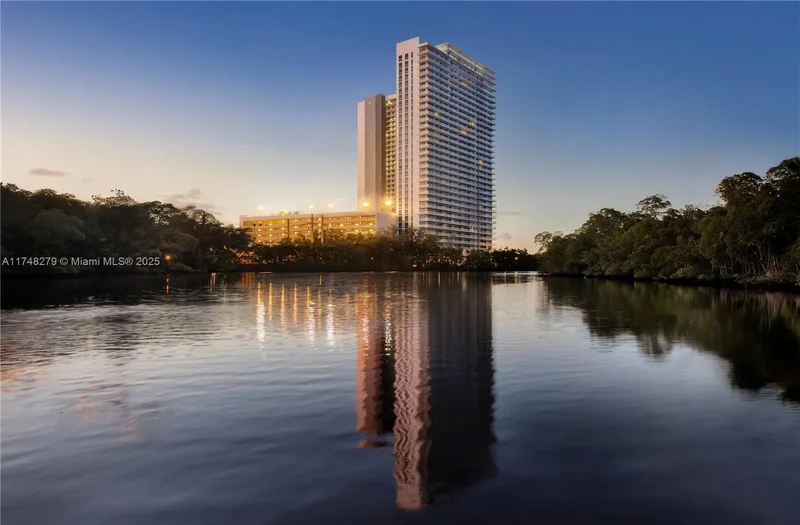 16385 Biscayne Blvd 1221, Golden Beach, Florida, United States. - Photo 37