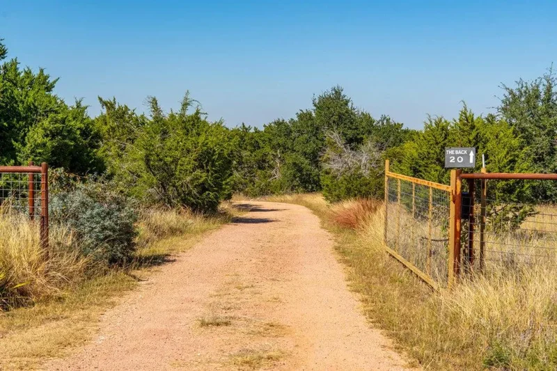 9848 W US Hwy 290, Fredericksburg, Texas, United States. - Photo 31